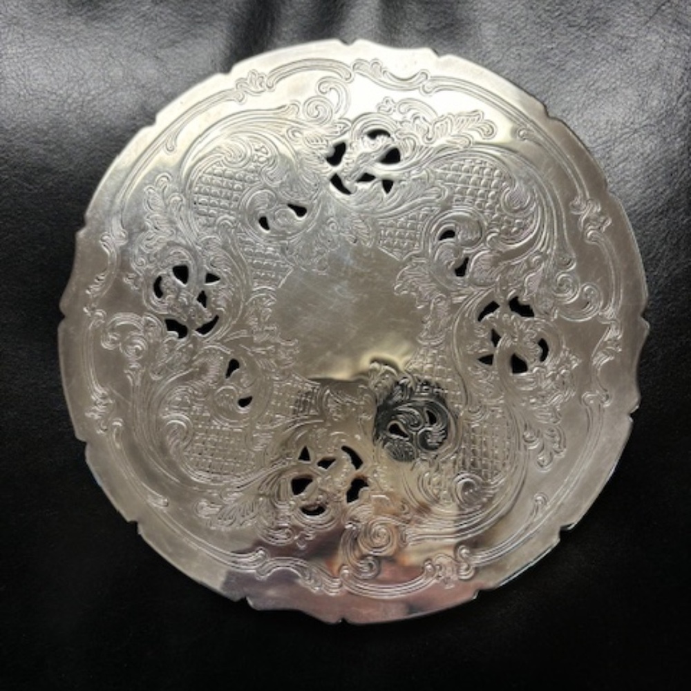 Gotham  vintage Silver plated Original footed Trivet